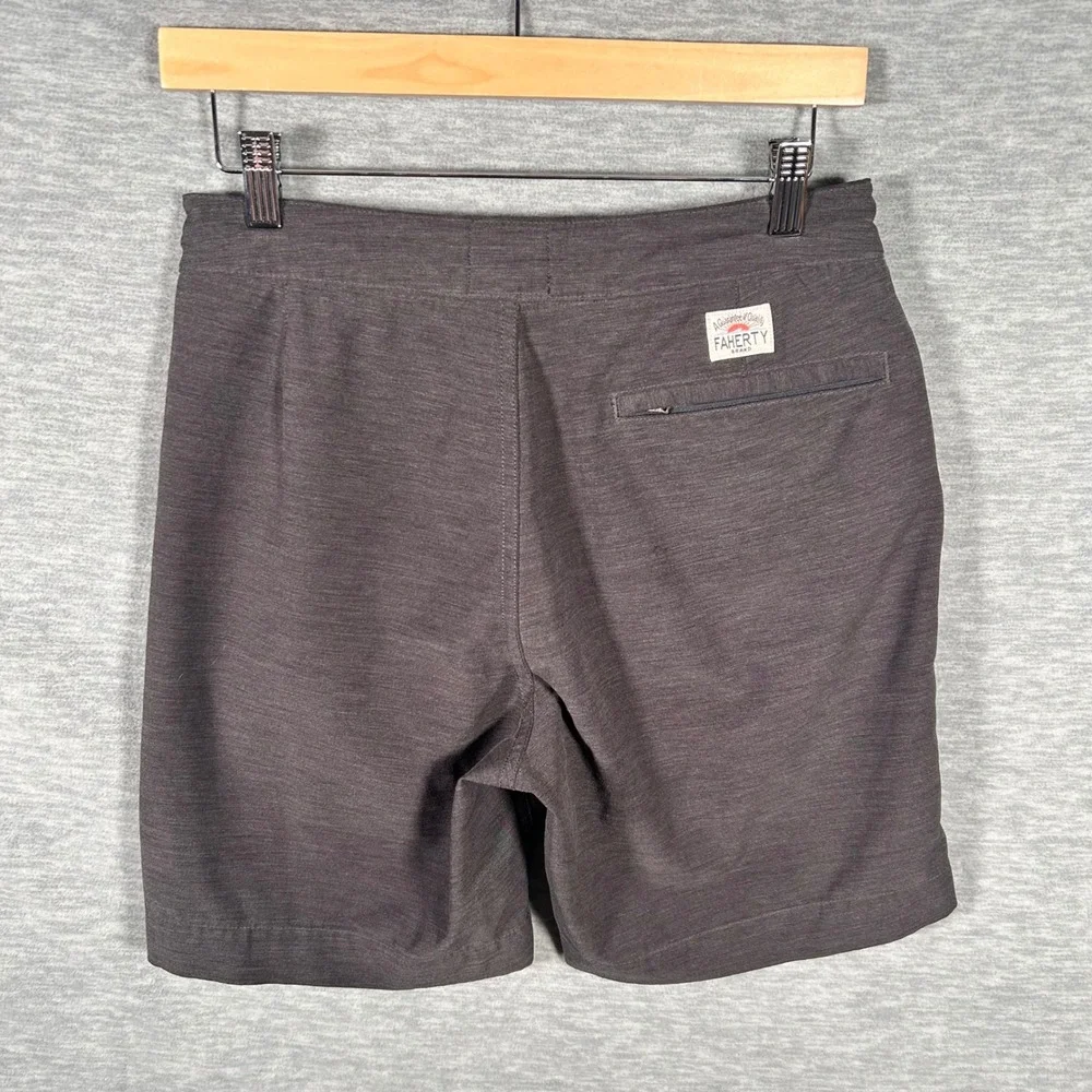 Faherty All Day Shorts Men 28 Gray 7